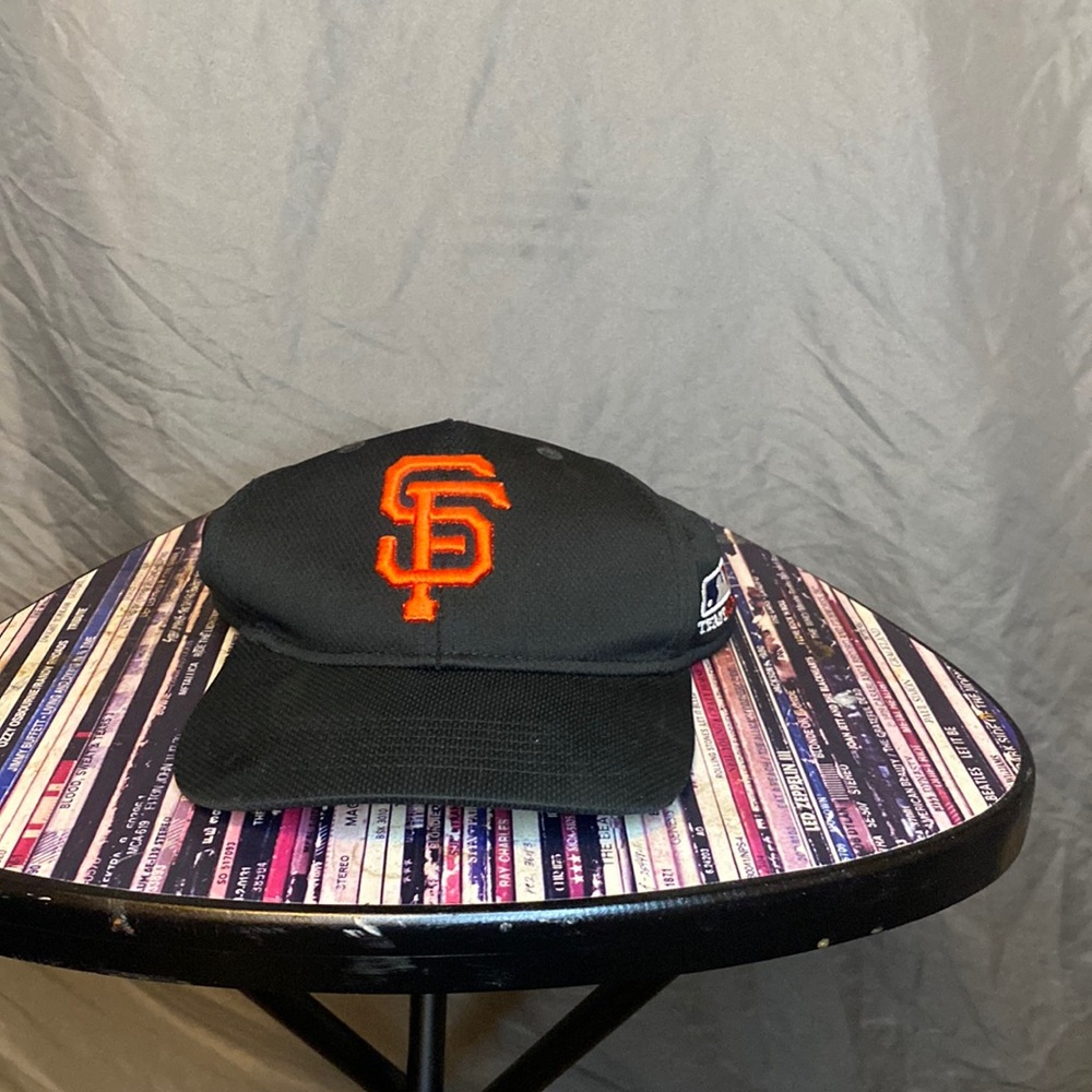 Team MLB SF Giants hat (youth)